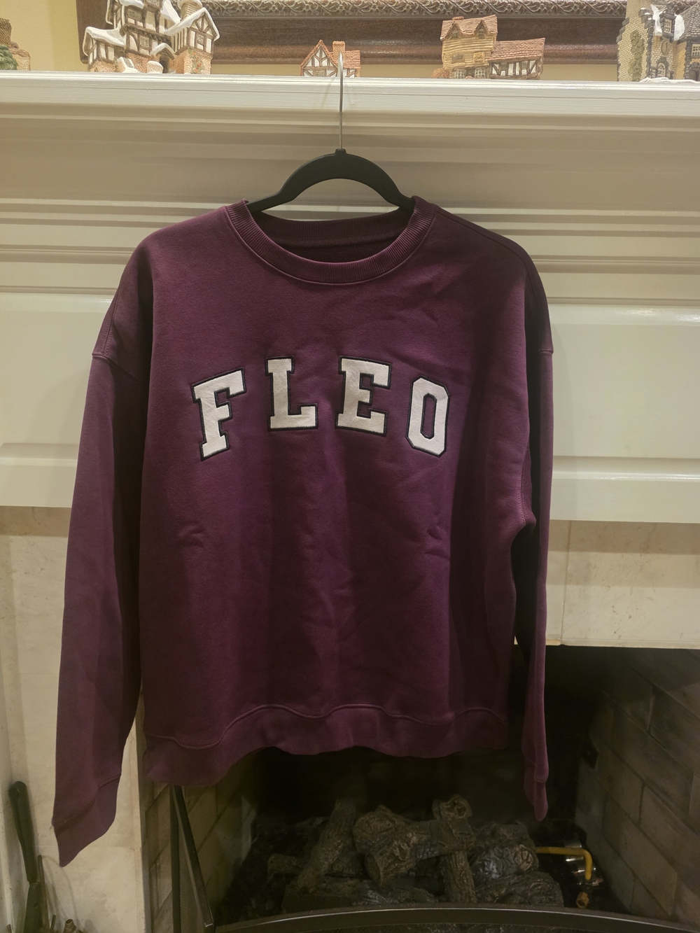 Fleo Women's Crewneck Sweatshirt in Plum with White Logo